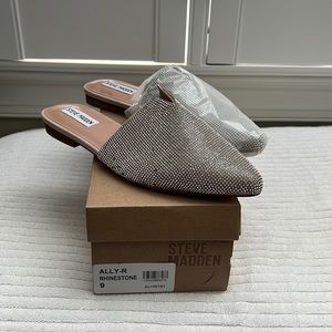 NEVER WORN!! Steve Madden Ally Rhinestone size 9
